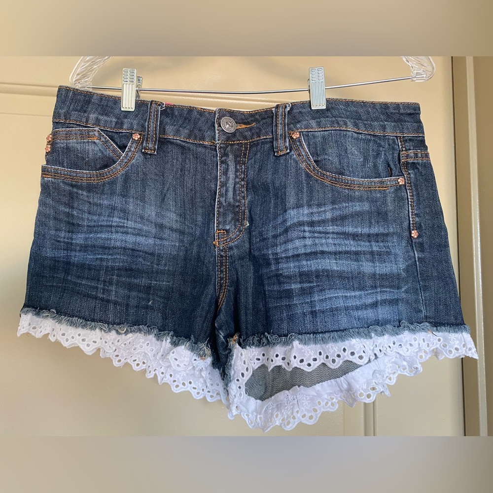 Dollhouse denim shorts with lacy fringe bottom